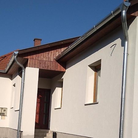Sandora Vendeghaz Nagyrakos Exterior photo