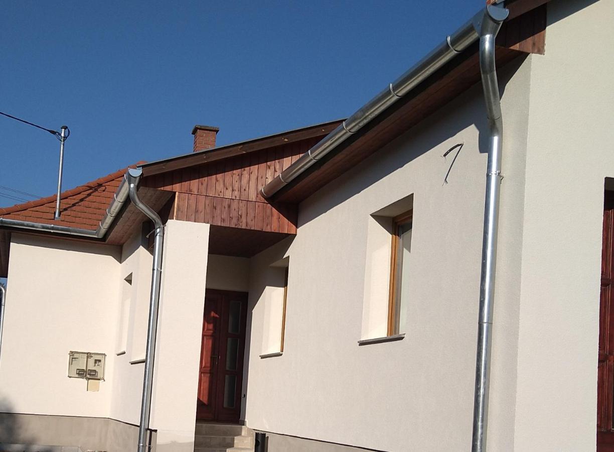 Sandora Vendeghaz Nagyrakos Exterior photo